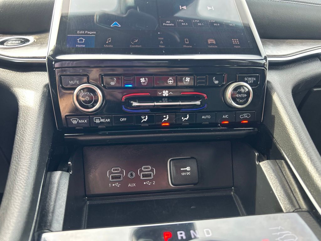 Used 2024 Jeep Grand Cherokee SUV