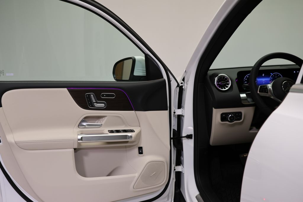 Thumbnail: 2026 Mercedes-Benz GLB - 31
