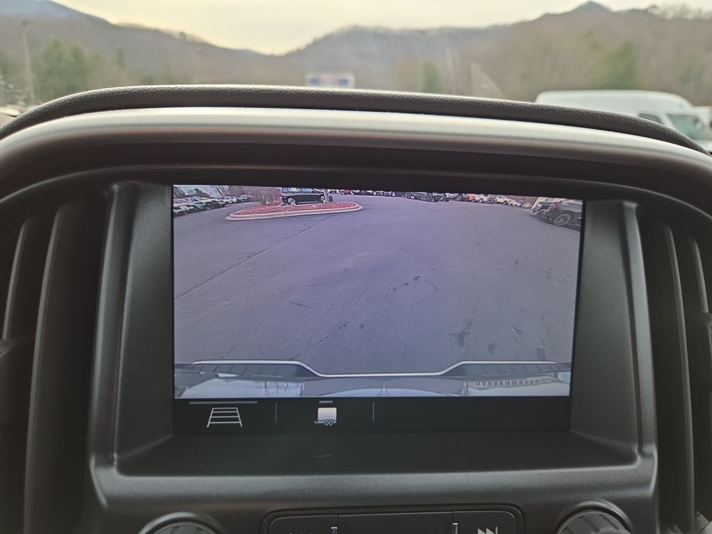 used 2022 GMC Canyon car, priced at $30,300