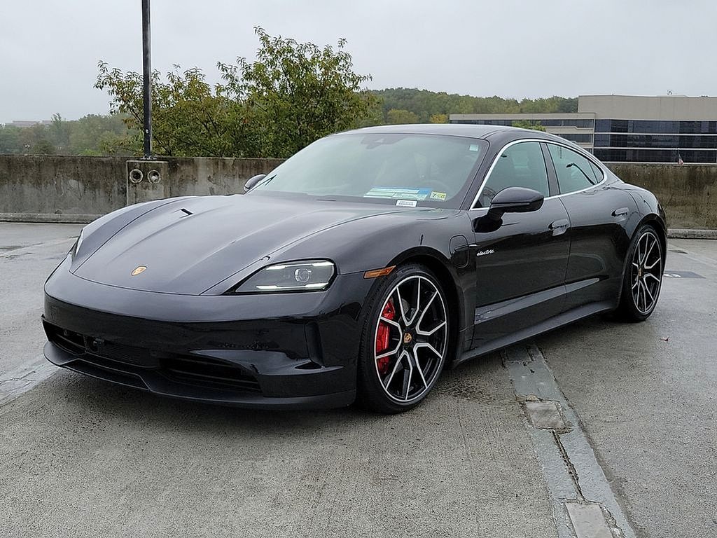 Thumbnail: 2025 Porsche Taycan - 1