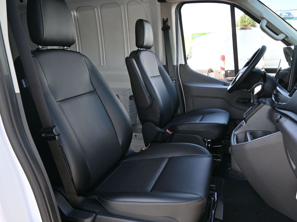 2025 Ford Transit 350