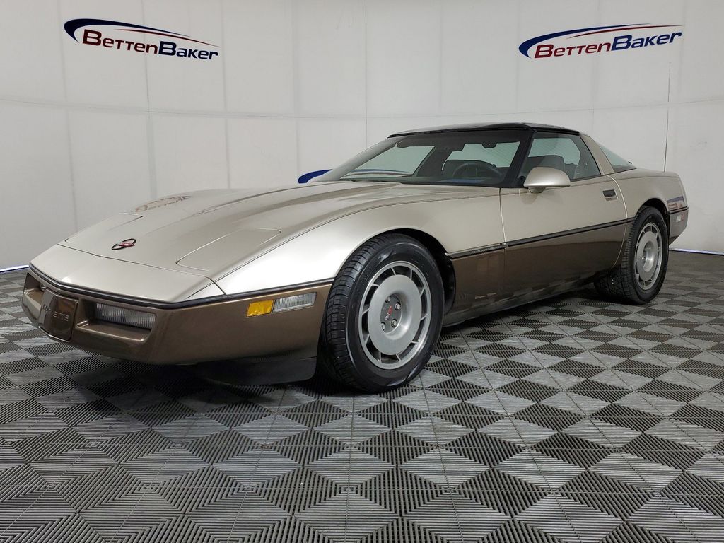 1987 Chevrolet Corvette Base 2