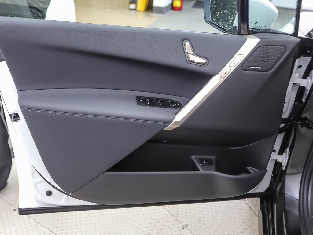 Thumbnail: 2026 BMW iX - 9