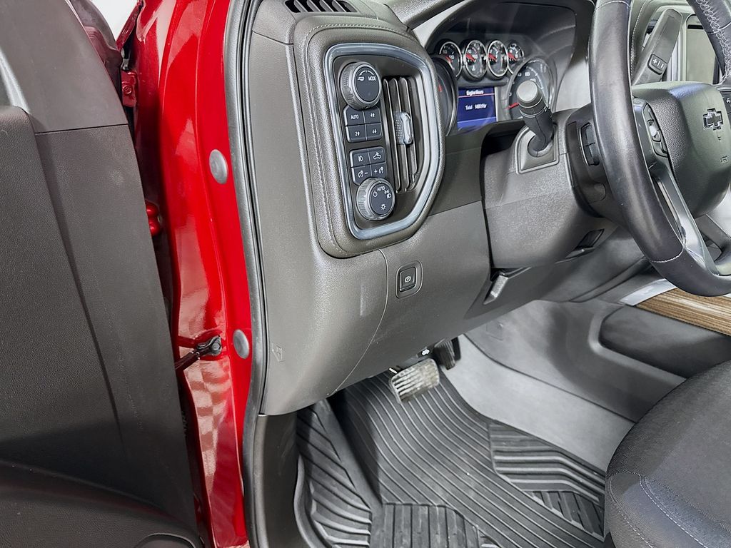 Thumbnail: 2021 Chevrolet Silverado 1500 - 10