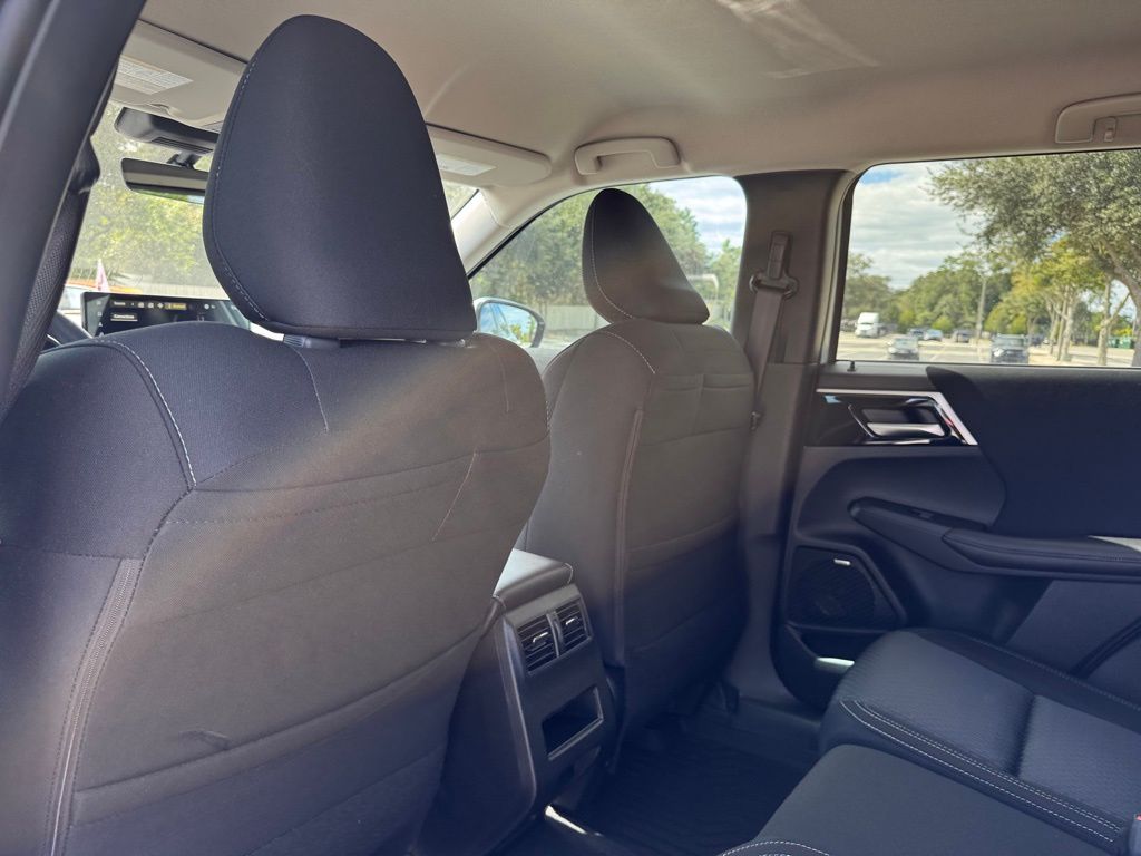 New 2025 Mitsubishi Outlander SUV