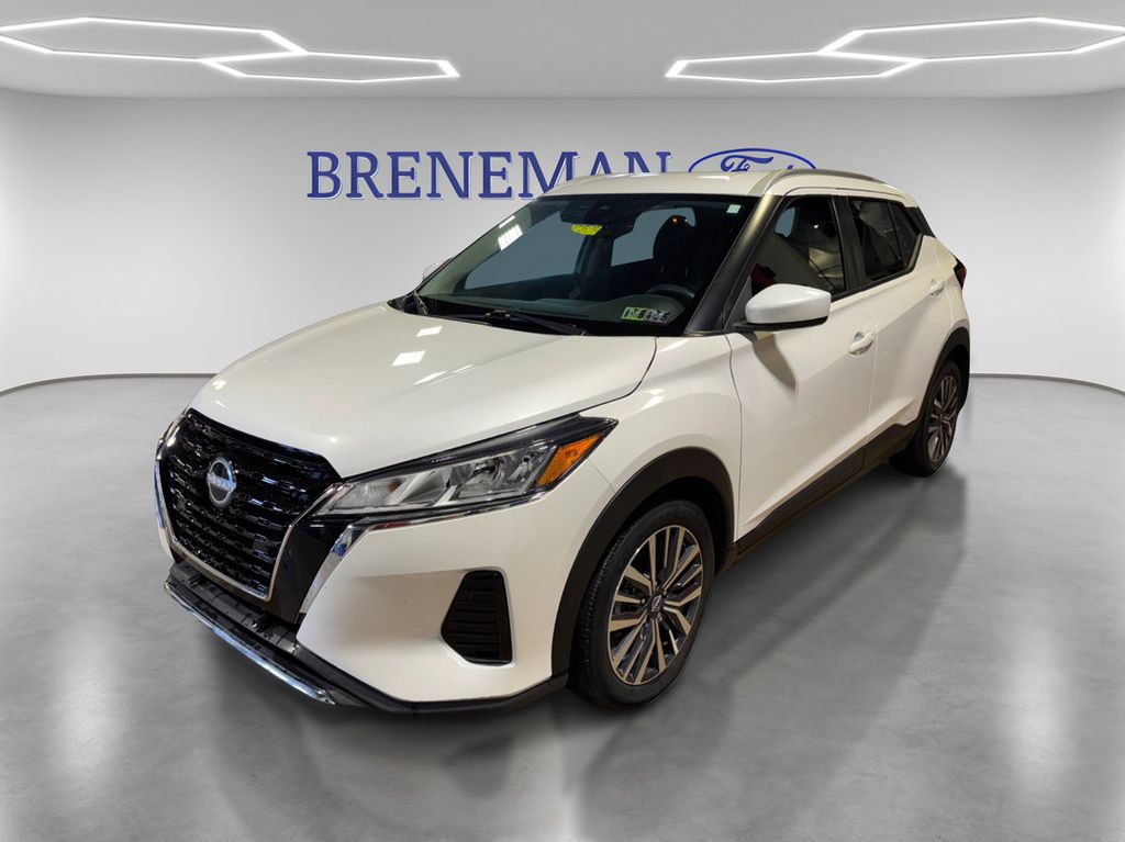 2022 Nissan Kicks SV FWD