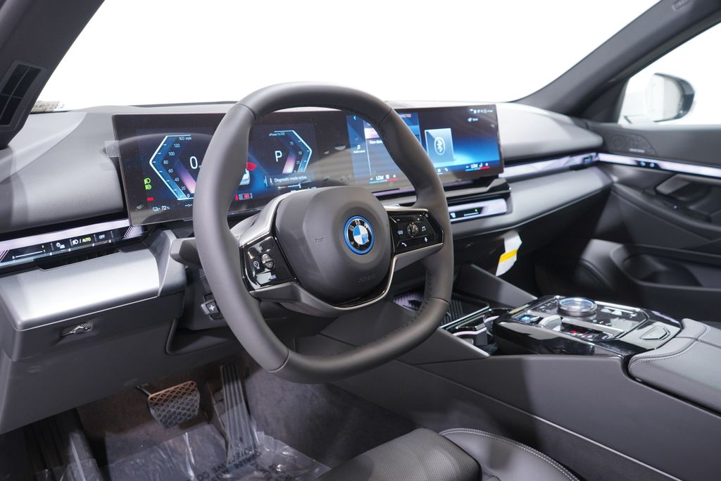 2024 BMW i5 eDrive40 6