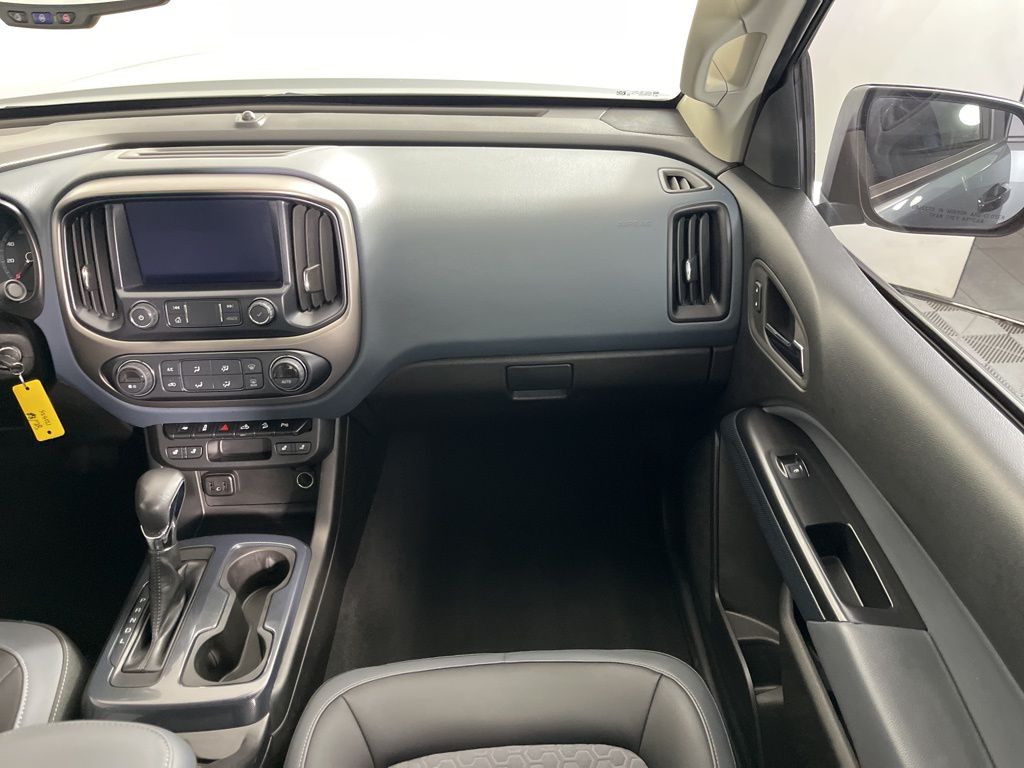 Thumbnail: 2022 Chevrolet Colorado - 18