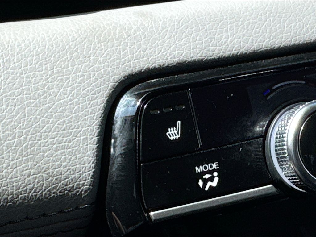 Used 2024 White Honda EX-L image 19