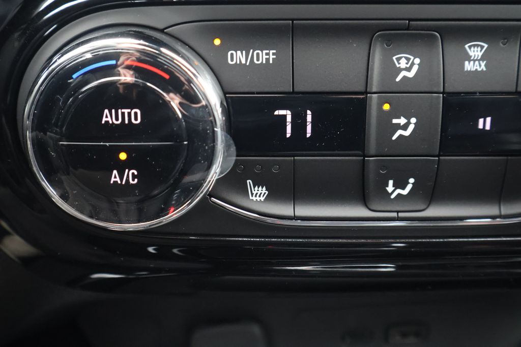 Thumbnail: 2026 Chevrolet Trax - 29