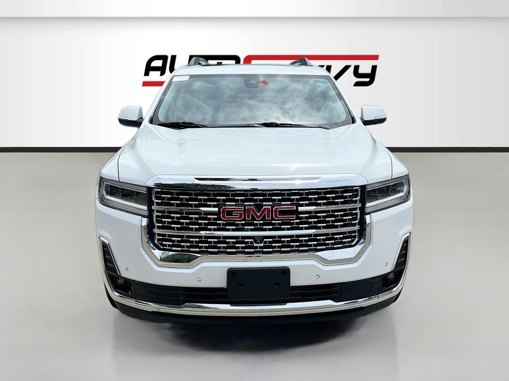 Used 2022 White GMC Denali image 2
