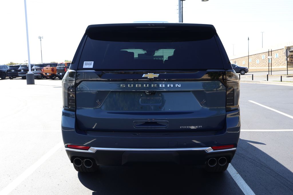 Thumbnail: 2025 Chevrolet Suburban - 6