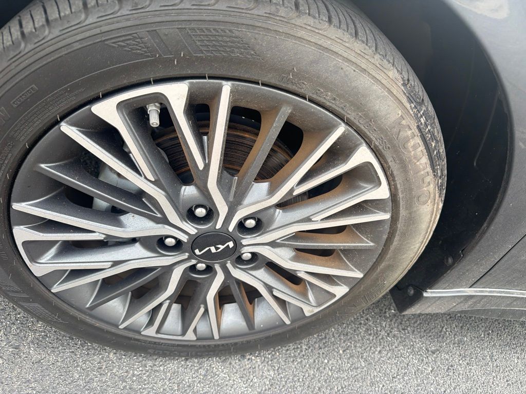 2023 Gravity Gray Kia Forte GT-Line FWD Sedan