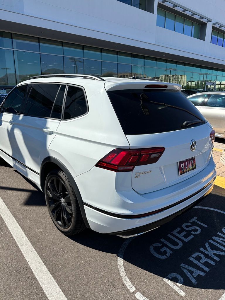 Thumbnail: 2021 Volkswagen Tiguan - 4