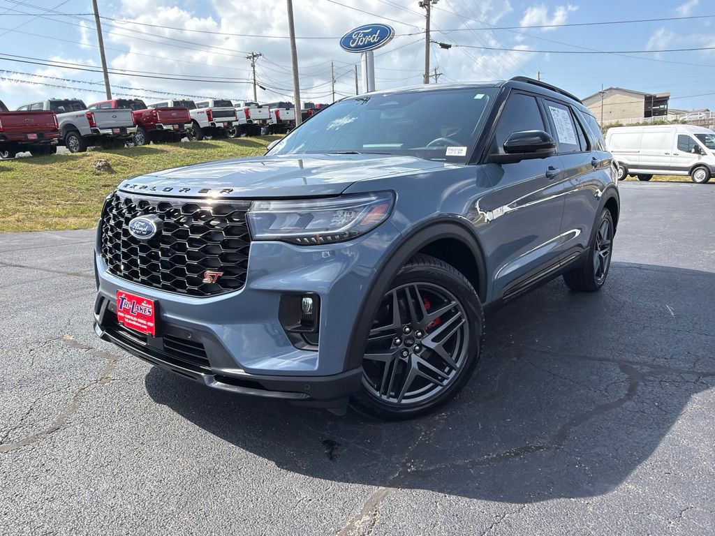 2025 Ford Explorer ST AWD