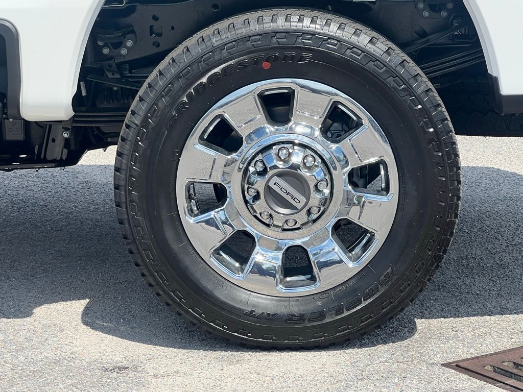 2025 Ford F-250SD Lariat White at Walterboro Ford