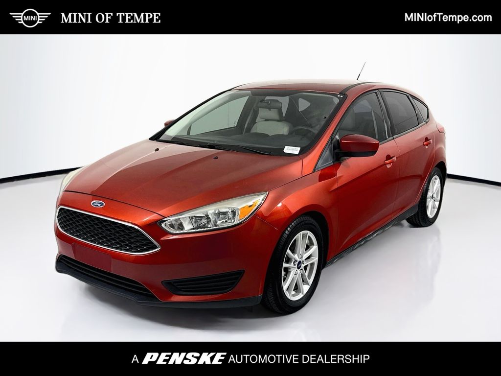 Chili Pepper Red 2018 Ford Focus Hatchback Front-Wheel Drive 6-Speed Automatic