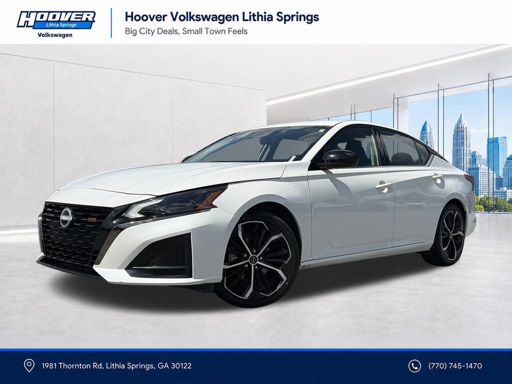 PEARL WHITE TRI 2024 Nissan Altima Sedan Front-Wheel Drive Continuously Variable Transmission