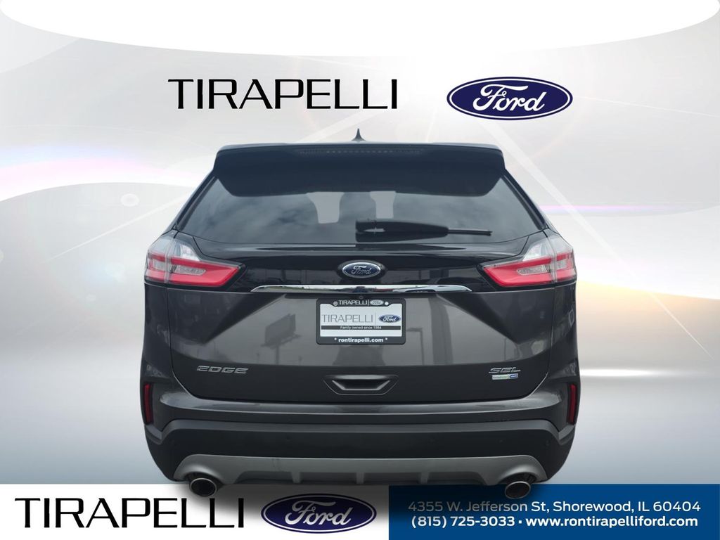 Certified Used 2019 Gray Ford SEL image 10