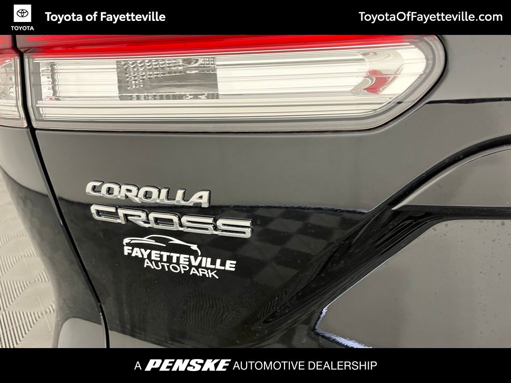 2025 Toyota Corolla Cross L 16