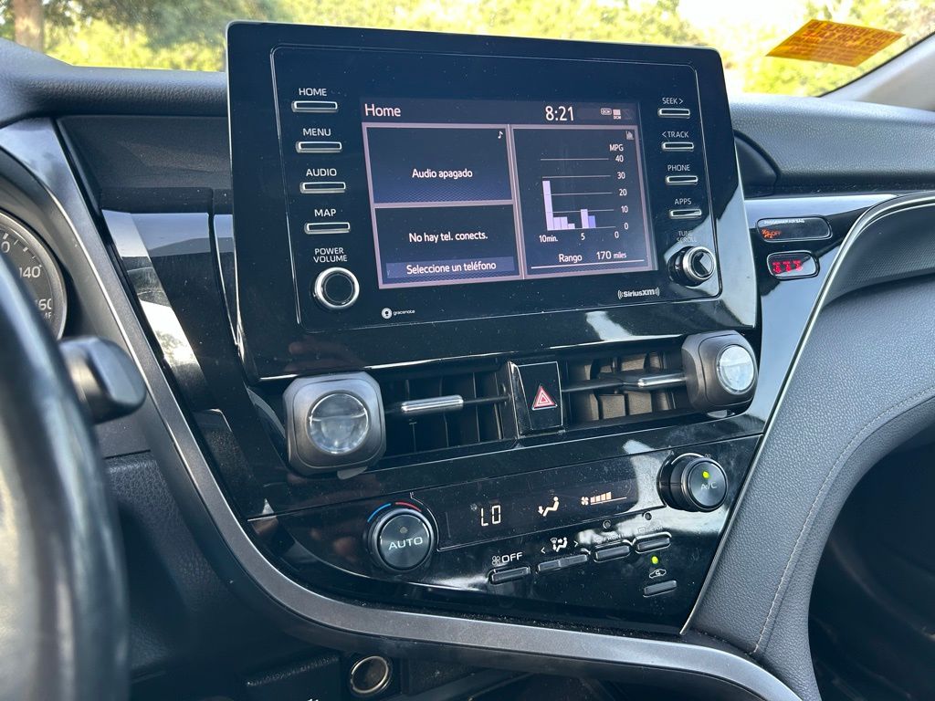 2021 Toyota Camry SE 20