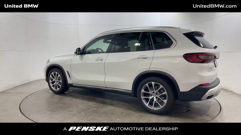 Thumbnail: 2021 BMW X5 - 6