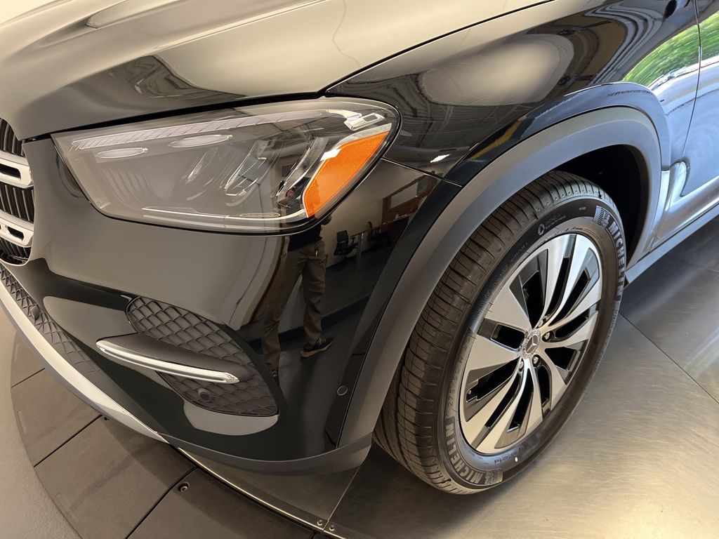 Thumbnail: 2026 Mercedes-Benz GLE - 9