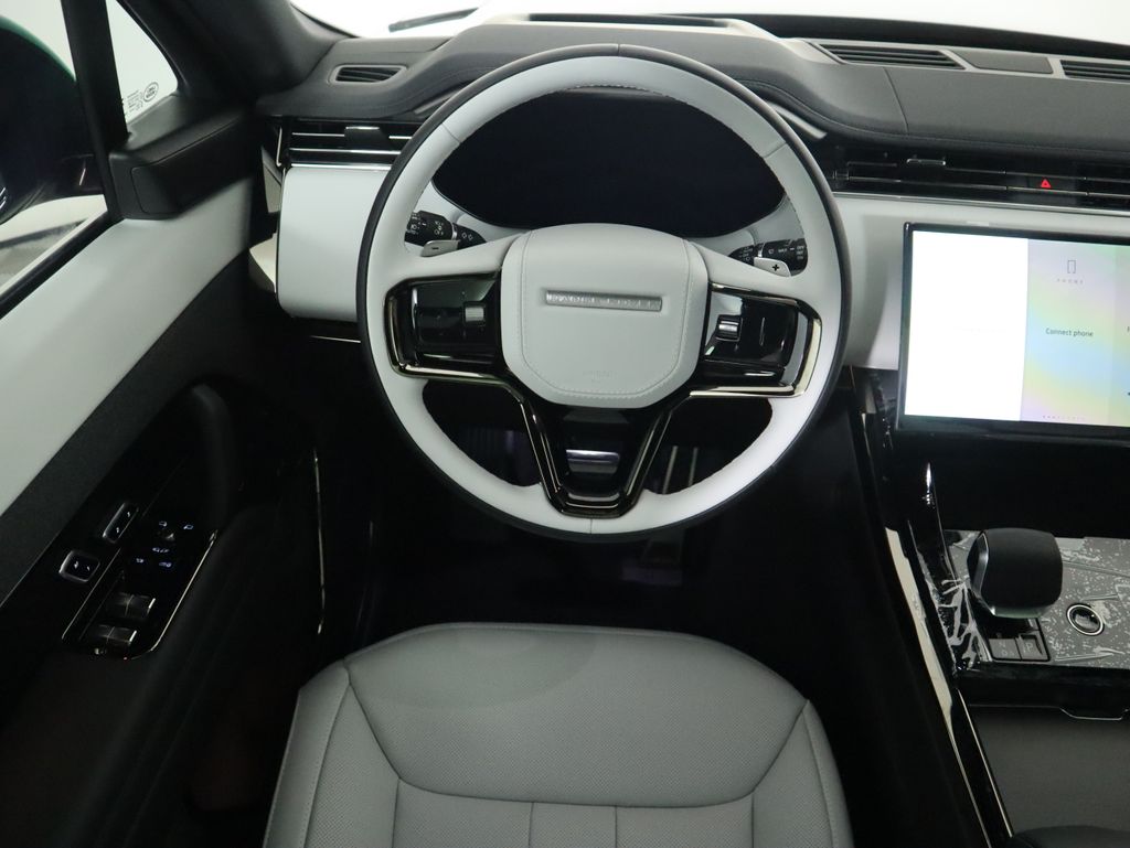 Thumbnail: 2026 Land Rover Range Rover Sport - 11