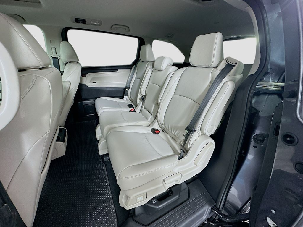 Thumbnail: 2026 Honda Odyssey - 16