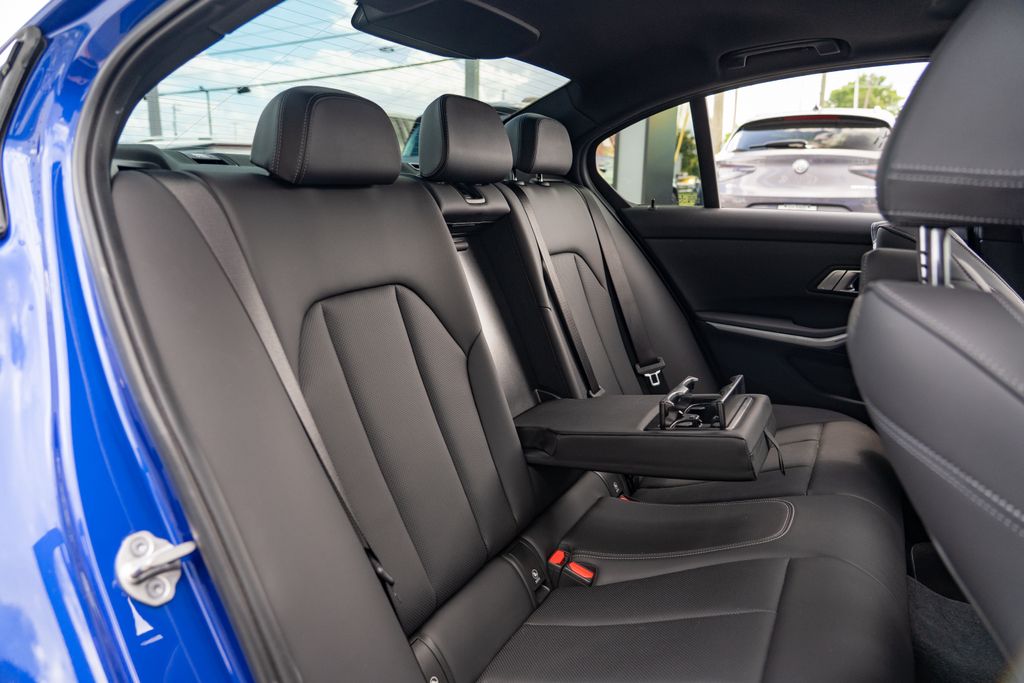 2022 BMW 3-Series M340i photo