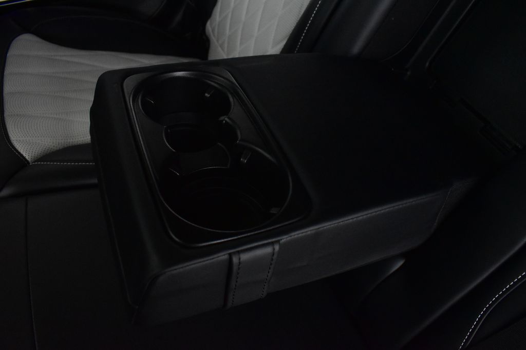 Thumbnail: 2022 Mercedes-Benz G-Class - 31