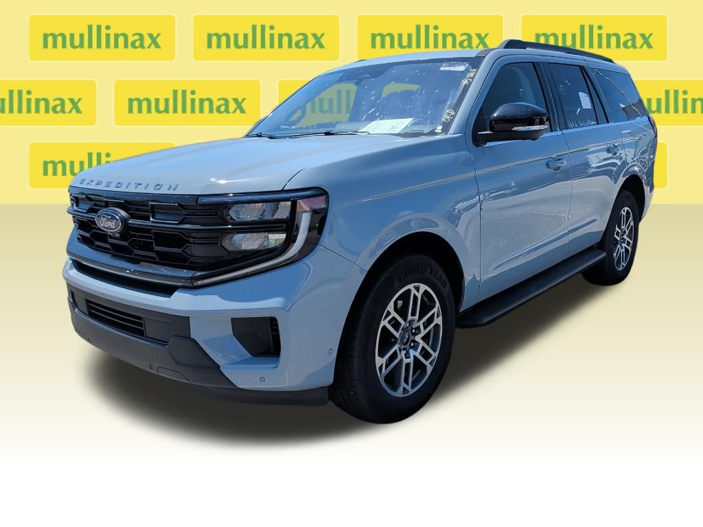 Used 2025 Gray Ford Active image 4