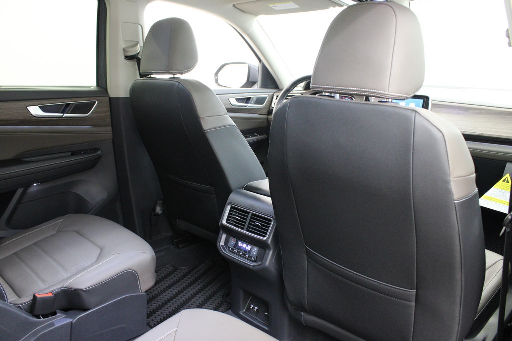 new 2026 Volkswagen Atlas car