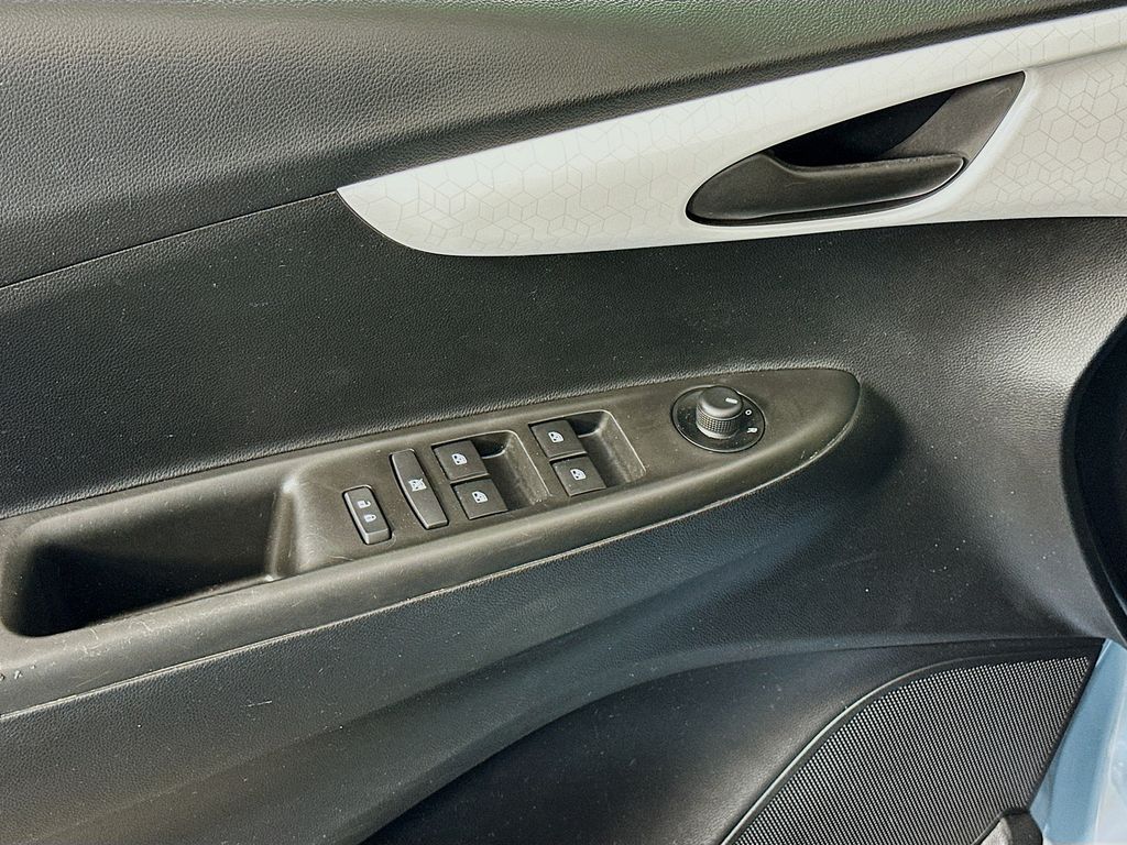 Thumbnail: 2016 Chevrolet Spark - 17