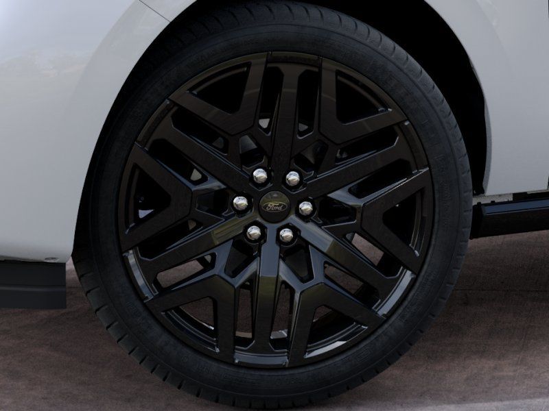 New 2027 White/off-white Ford Platinum image 21