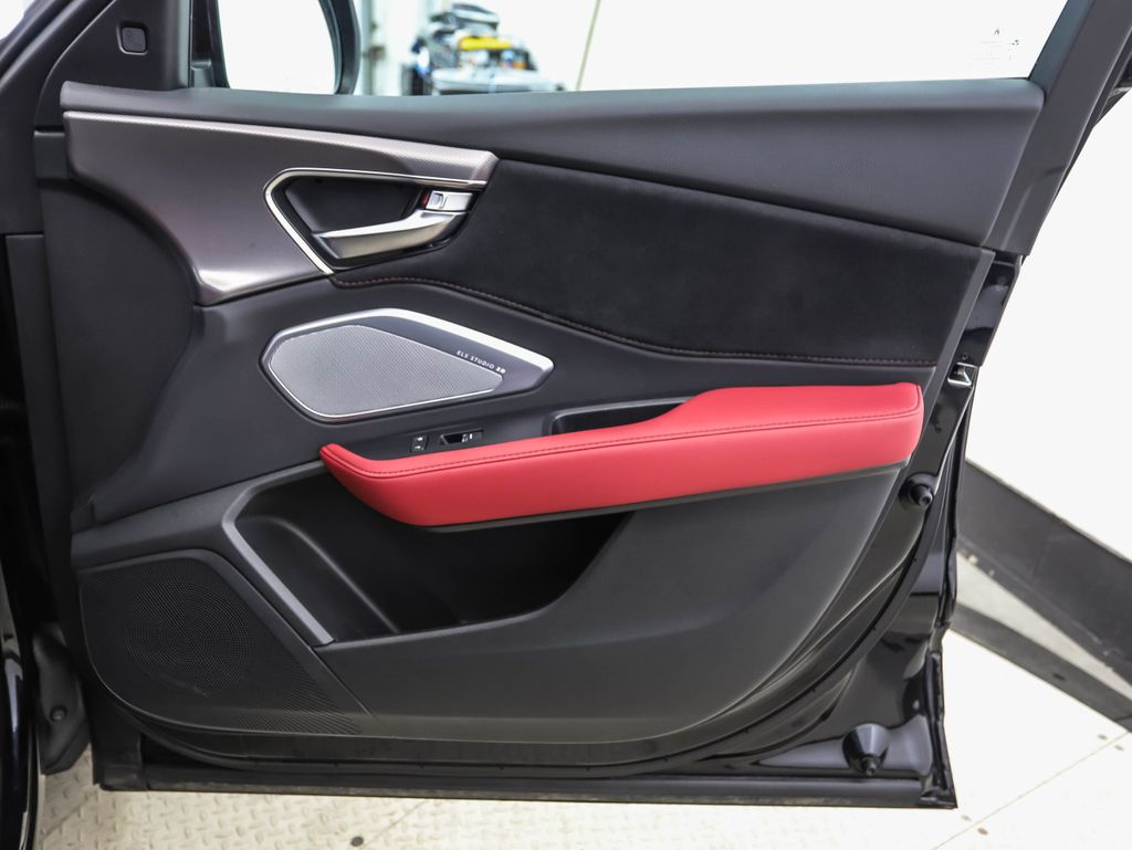 Thumbnail: 2024 Acura RDX - 29