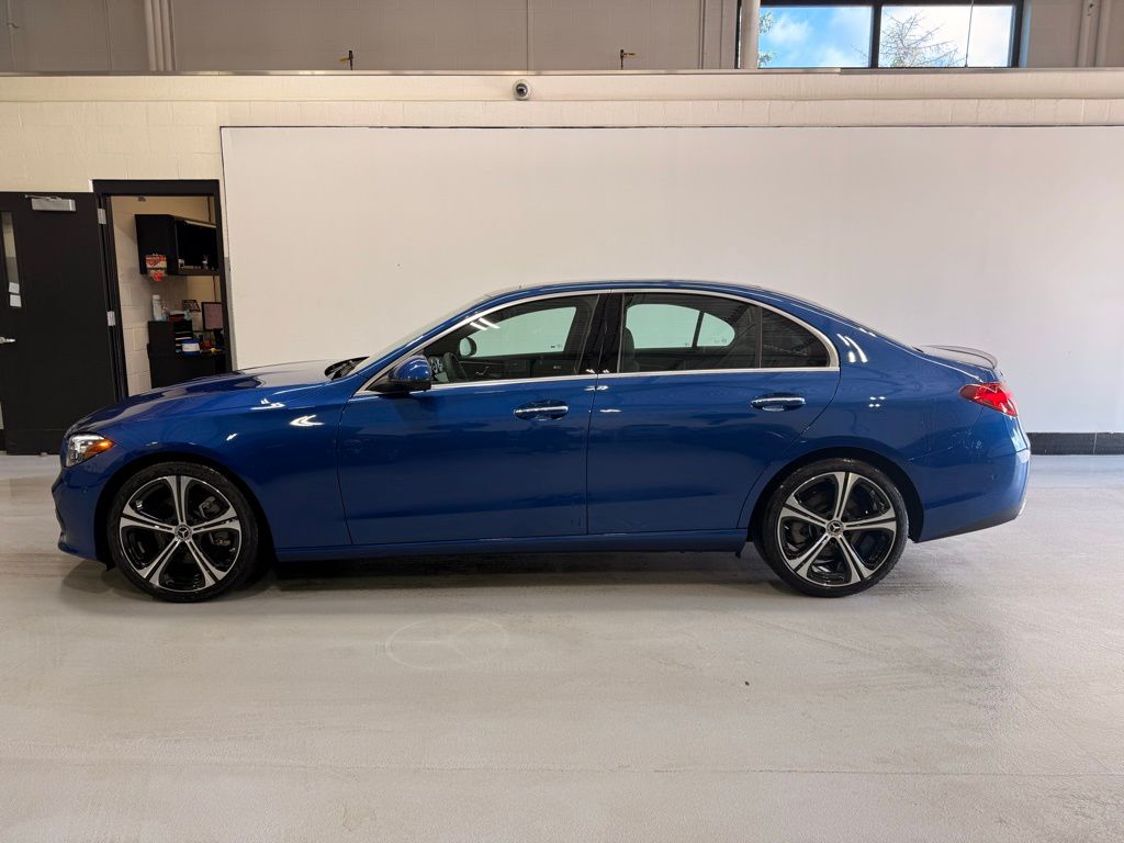 Thumbnail: 2025 Mercedes-Benz C-Class - 2