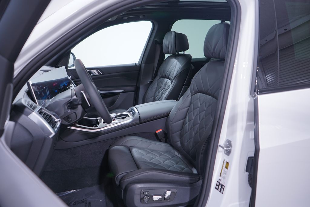 Thumbnail: 2026 BMW X5 - 7