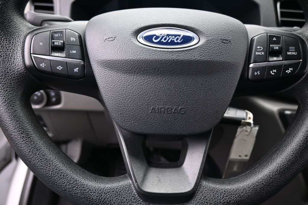 Used 2024 Oxford White Ford XLT image 33