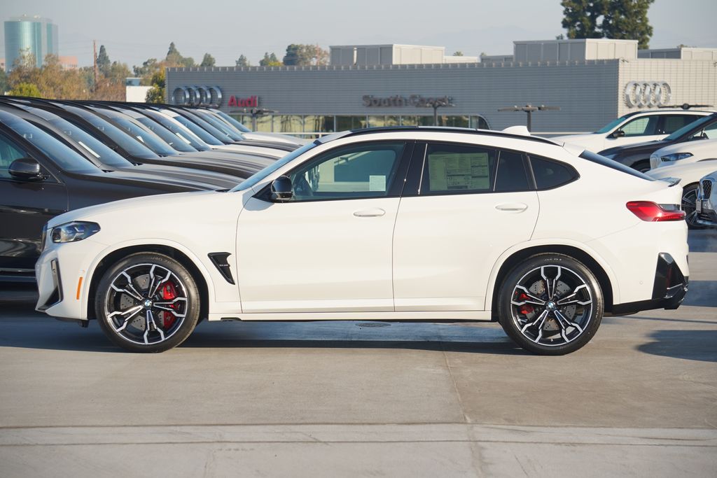 2025 BMW X4 M Base 4