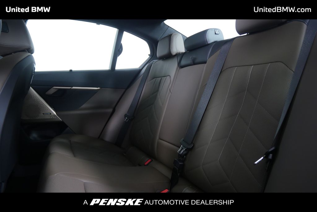 Thumbnail: 2026 BMW 5 Series - 16