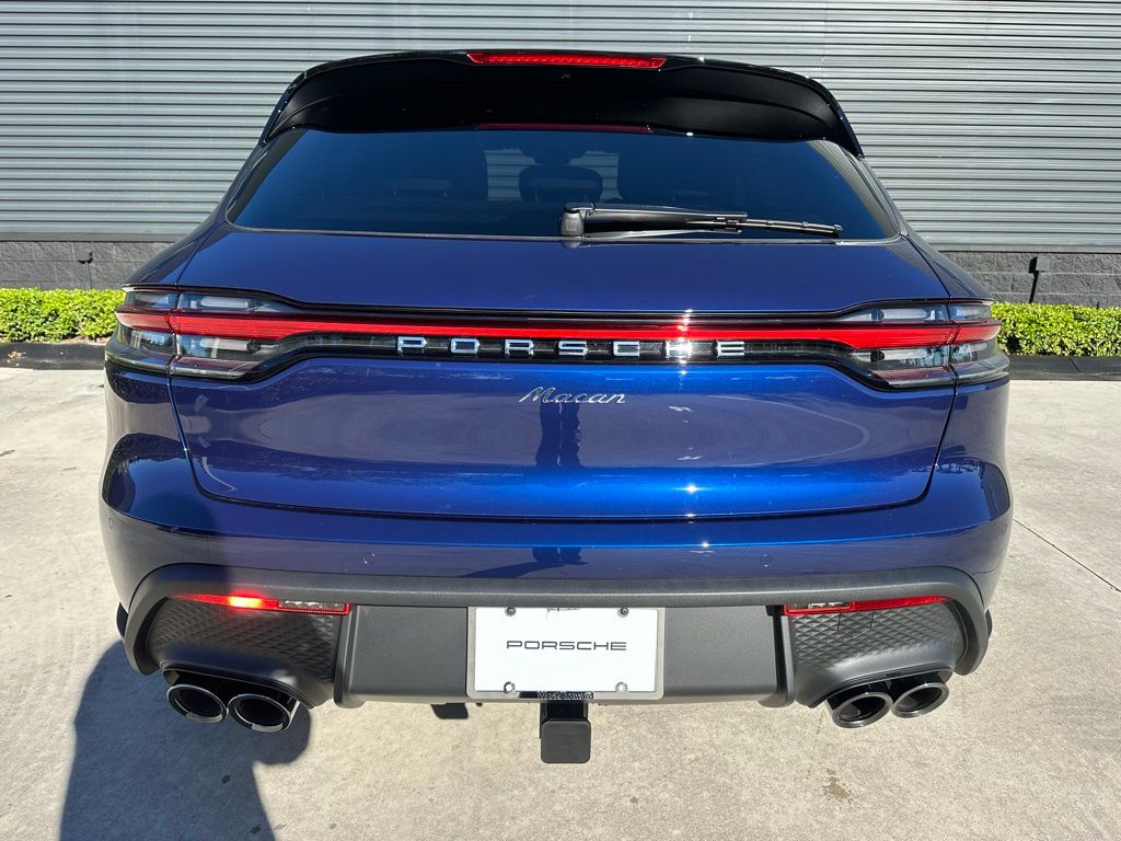Thumbnail: 2026 Porsche Macan - 24