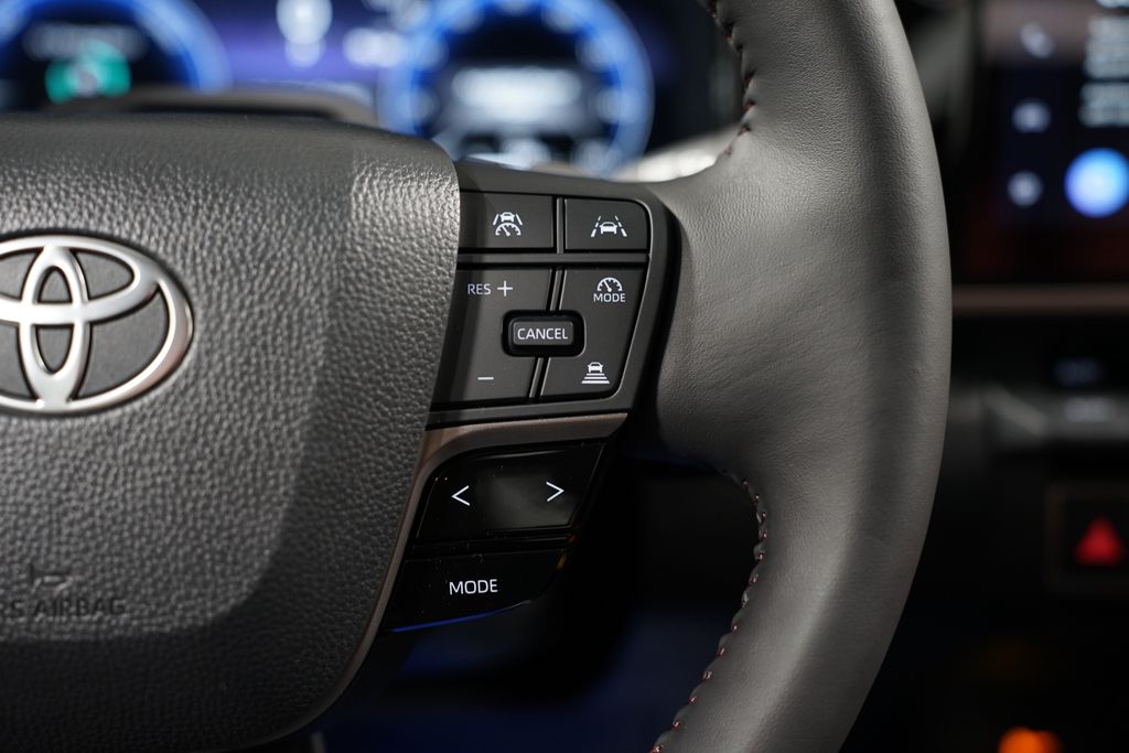 2025 Toyota Camry XSE 13