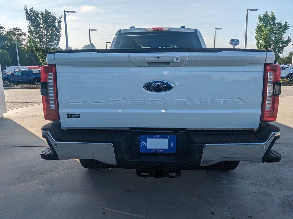 2025 Ford F-350 Super Duty Lariat