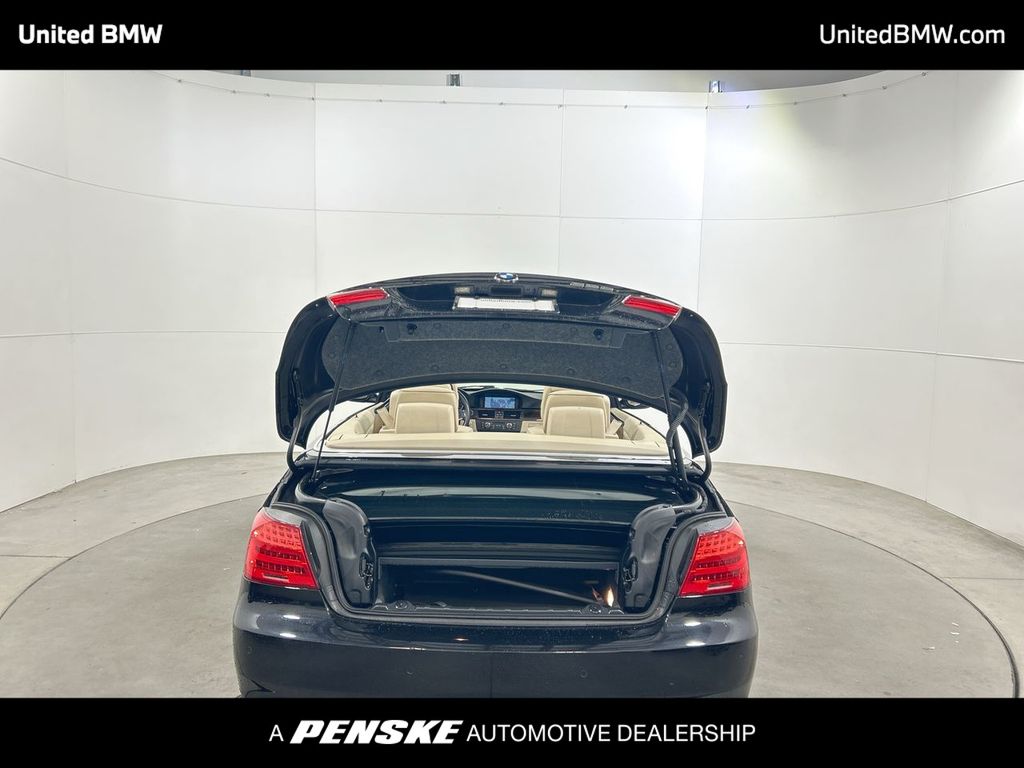 Thumbnail: 2011 BMW 3 Series - 20