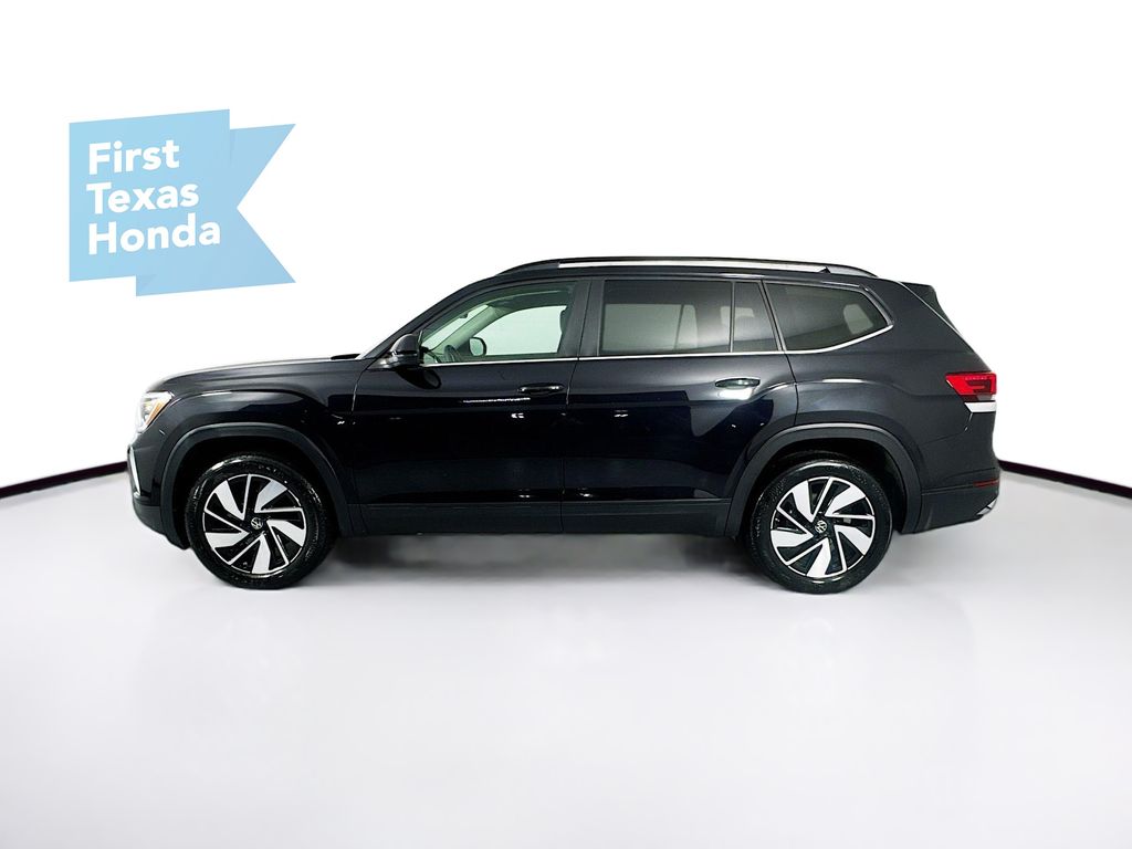 2024 Volkswagen Atlas 2.0T SE w/Technology photo