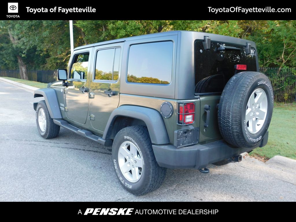 Thumbnail: 2015 Jeep Wrangler - 3