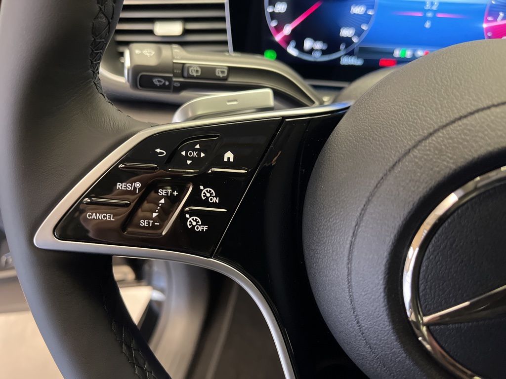 Thumbnail: 2026 Mercedes-Benz GLE - 15