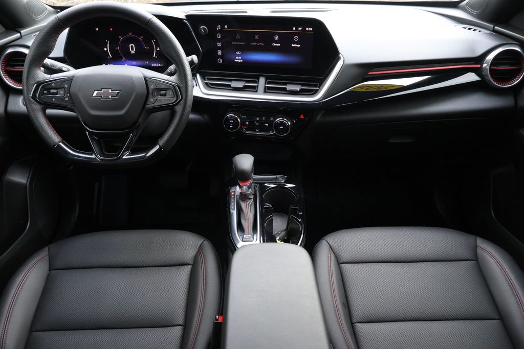 Thumbnail: 2024 Chevrolet Trax - 16