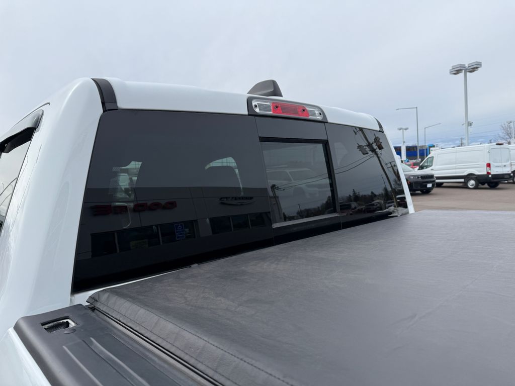 Certified Used 2021 White Ram Big Horn/Lone Star image 35